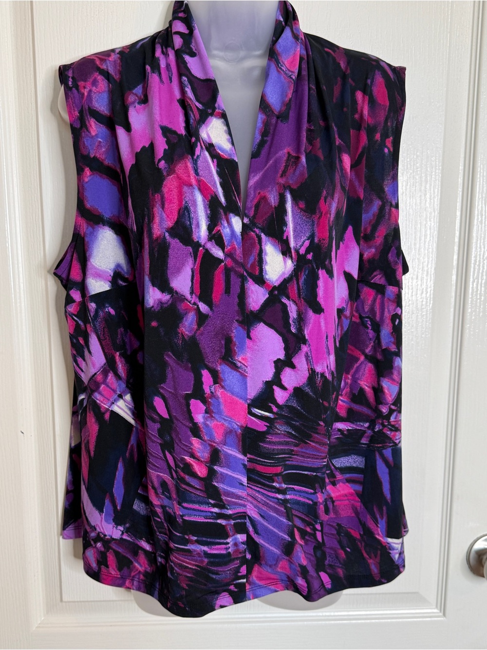 Gloria Vanderbilt Women’s Drape Neck  Sleeveless Violet Watercolor Top 18-20